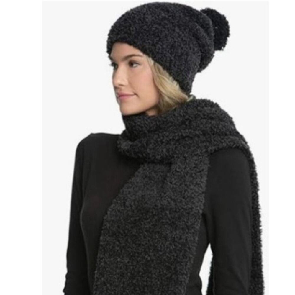 Barefoot Dreams Heather Carbon Black CozyChic Pom Pom Beanie & Scarf Set NWT - Picture 2 of 5